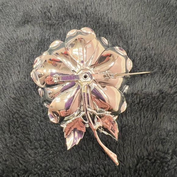 Vintage Silver Tone Flower Pin Brooch Layered Design - Picture 4 of 6